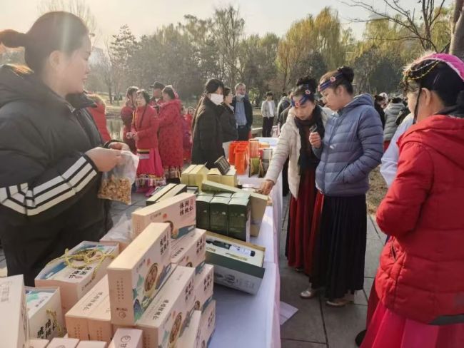 文旅引领 电商为翼：宕昌“陇货”乘电商东风入长安