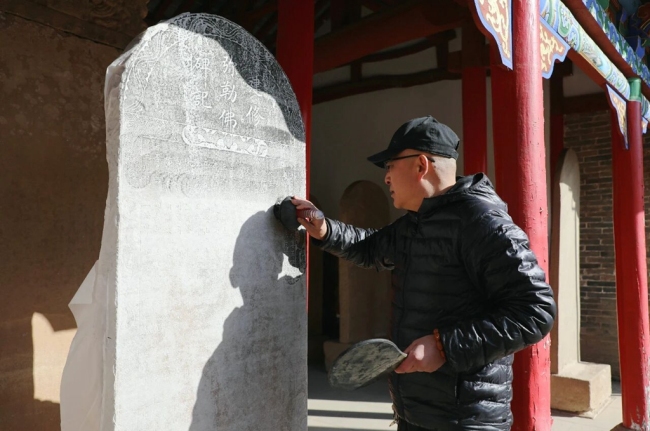 延生斌:绥德古庙文化研究的先行者