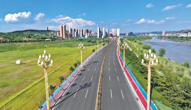 实干破局 创新领航 绿色铸魂——“十四五”时期府谷县经济社会高质量发展回眸