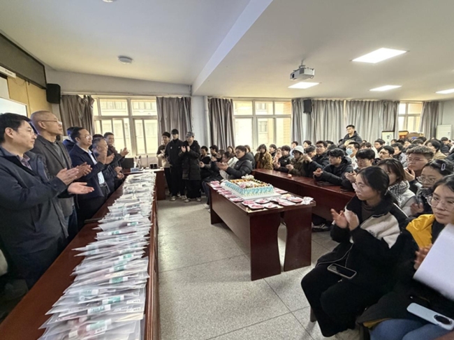 西科大通信学院为2026届考研学子送温暖 强化诚信教育护航升学路