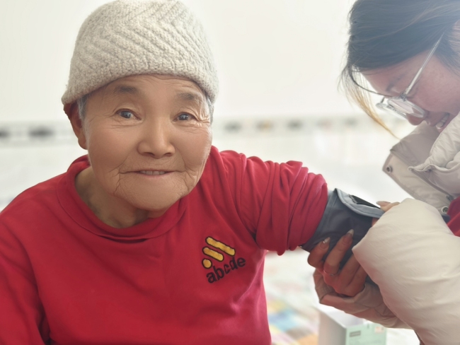 一张关爱券，掀起乡村善治的“蝴蝶效应”