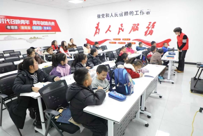 解民忧暖童心 铜川市宜君县社区公益托管班让寒假更有“趣”