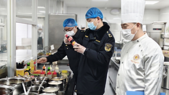 陕西绥德：全力筑牢春节食品安全防线 守护群众“舌尖上的年味”