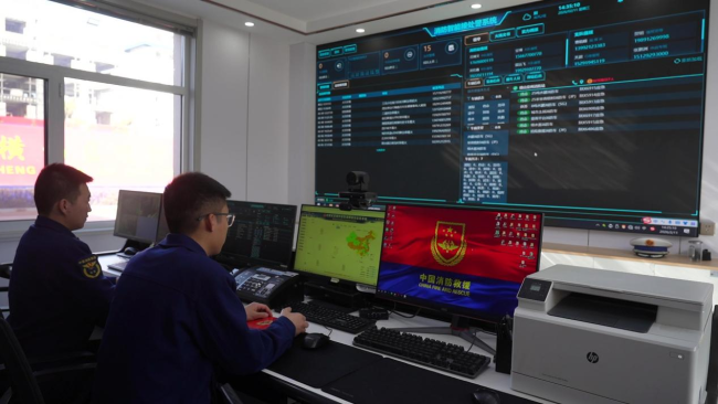 榆林横山:春节安保进入倒计时 “火焰蓝”守护万家“平安夜”