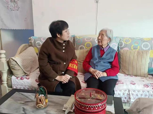 西安市碑林区安东街社区：社区里的风景线