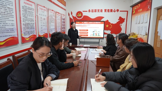 两会精神润民心 横山这场社区宣讲，接地气、有温度