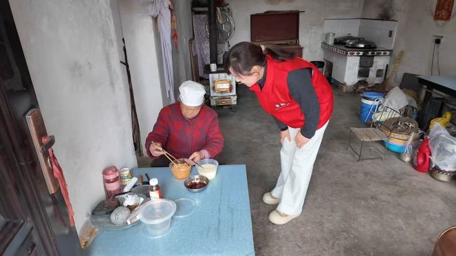 热饭暖人心 精准解民忧——宜君“送餐入户”破解农村养老“最后一公里”