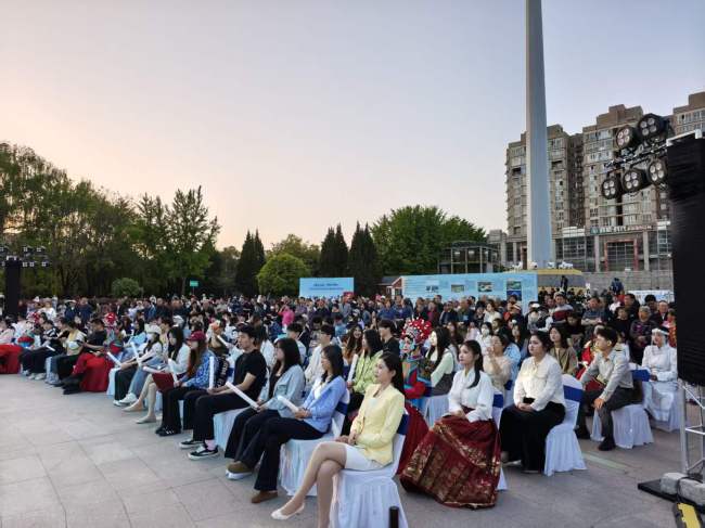 神木市举办“神奇神木·神秘神往”2026年神木文旅推介暨招商引资会