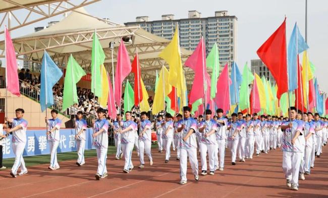 神木市职业技术教育中心第十四届师生田径运动会圆满闭幕