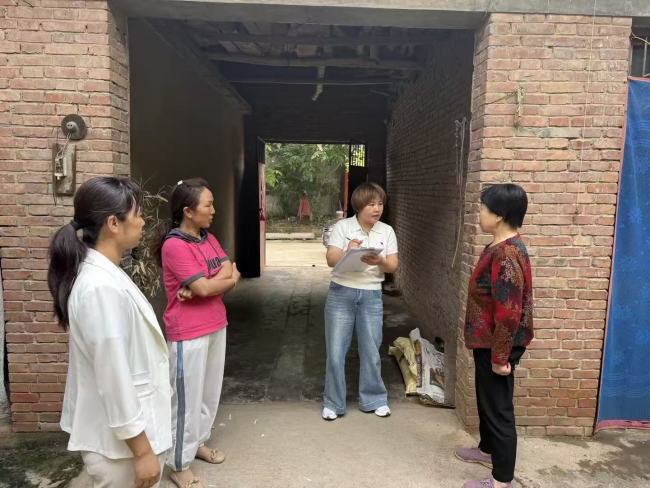 脚步丈量民情 真情温暖民心 眉县金渠镇便民服务中心的“救助故事”