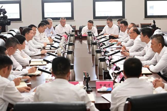 延长石油与延安市举行企地深化战略合作座谈会