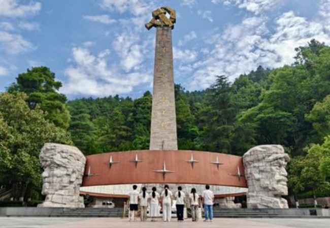 从“雄关漫道”到“天堑通途” 长安大学实践队走完一段跨越90年的征程