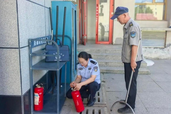 陕西神木市大柳塔派出所:护航开学季 筑牢平安校园防护网