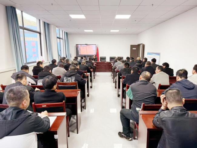 铜川矿业公司柴家沟井：把党建实效 写在井下生产现场