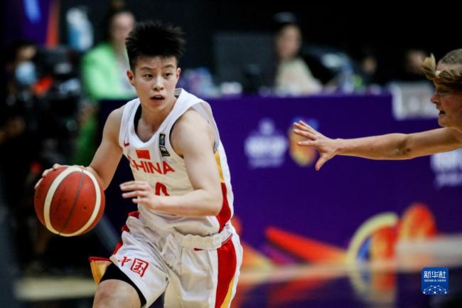 女篮亚洲杯中国队82：64力克澳大利亚成功晋级四强