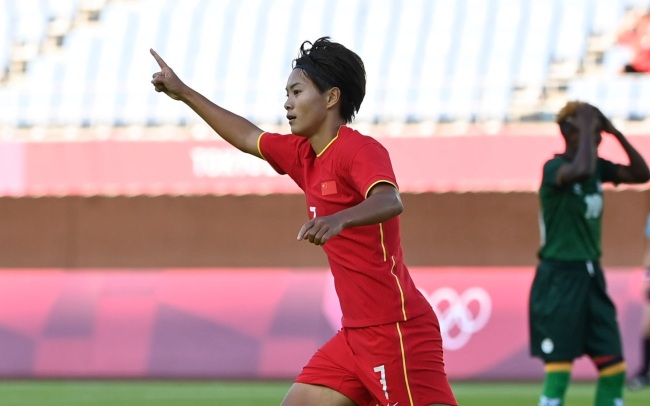 ​女足国脚王霜当选湖北足协副会长