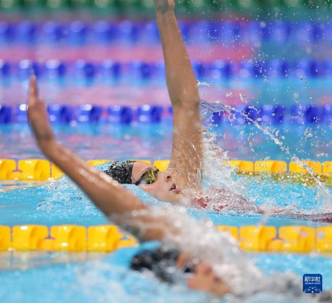 世锦赛：加拿大选手获得女子400米个人混合泳冠军