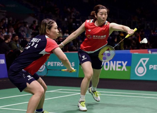 马来西亚羽毛球公开赛决出八强中国队女双强势晋级
