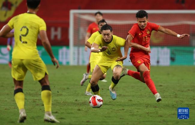 成都国际足球邀请赛：中国平马来西亚