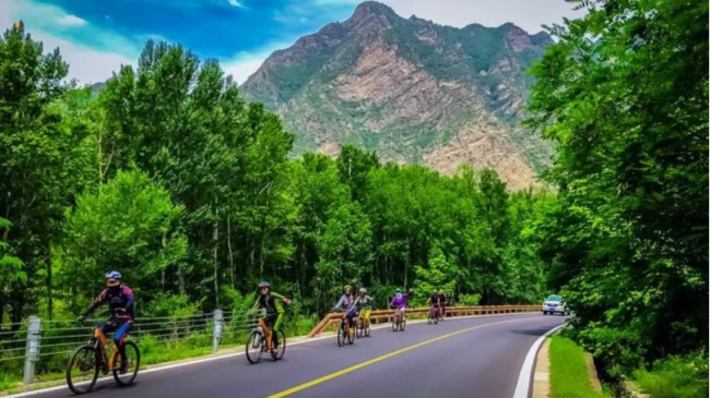  Cycling Through ShanxiEmbark on a Romantic Autumn Journey - Taiyuan Xishan Mountain Route