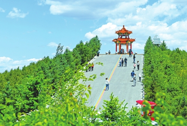 大同火山群地质公园景区：吸引众多来自国内外的游客