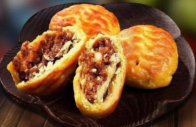Mid-Autumn Memories in a Shanxi Mooncake