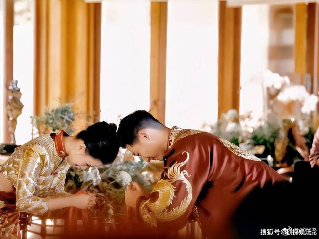被传与何超莲婚房值8个亿，窦骁工作室发声辟谣：假的