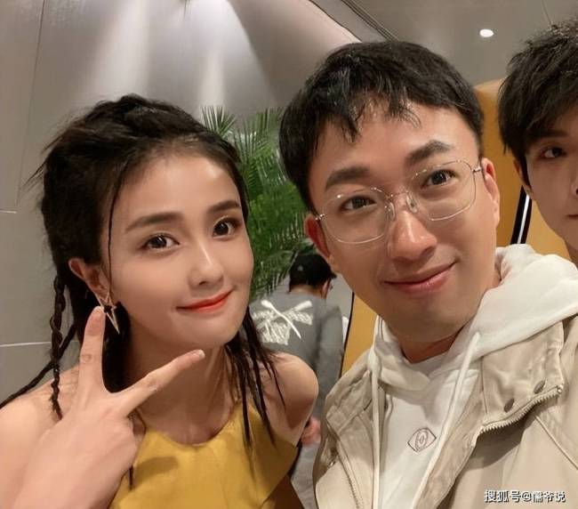 白鹿早期言论翻车，于正写打油诗力挺，却因没常识被网友吐槽是绝望的文盲