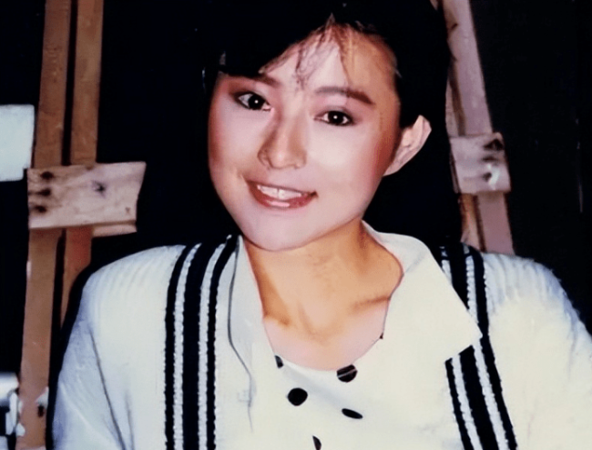 最美霸王花李赛凤两嫁两离出轨豪门干儿子58岁复出谋生