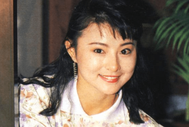 最美霸王花李赛凤两嫁两离出轨豪门干儿子58岁复出谋生