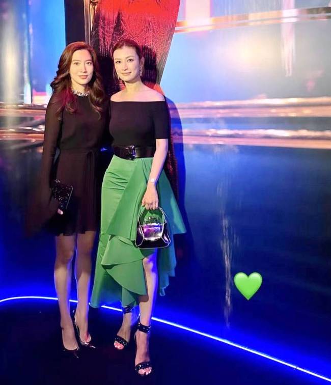 李政宰与亿万富婆林世玲甜蜜过中秋公开恋情8年越爱越高调