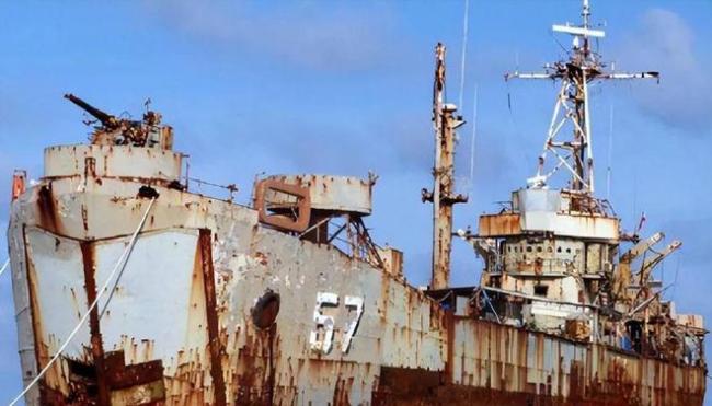 媒体菲方想放大黄岩岛矛盾趁机加固仁爱礁坐滩军舰