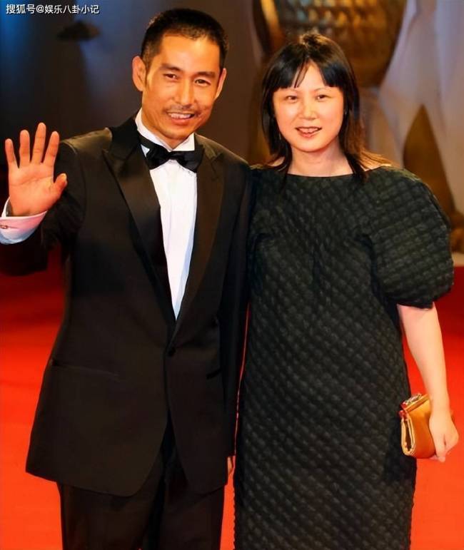 演员成泰燊：娶普通妻子恩爱14年，37岁才做父亲，16岁儿子颜值高