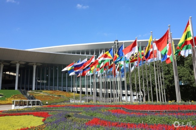 繁花锦簇迎盛会:国家会展中心靓装已定