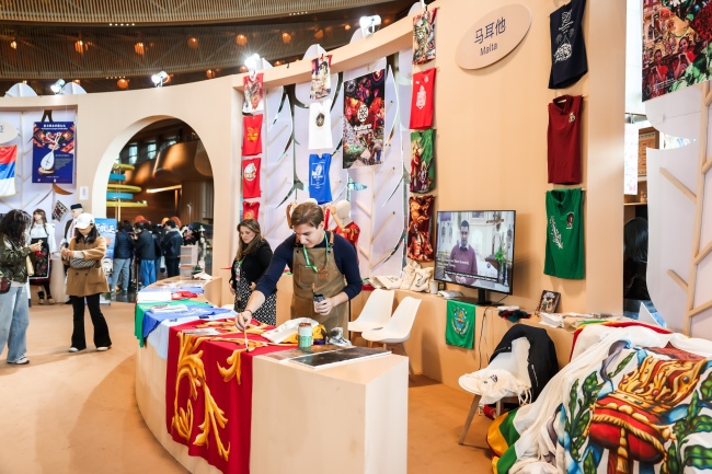 非遗“破圈”生长：从被观看到被热爱