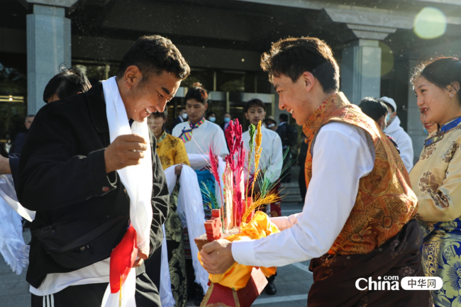 北京建藏援藏工作者协会在西藏大厦为学员举行欢迎仪式