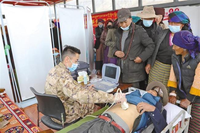 拉萨市开展医疗巡诊活动：免费巡诊守护健康