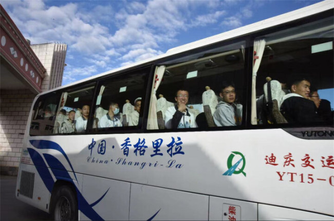 今天，迪庆2000余名考生走进高考考场，加油，少年！