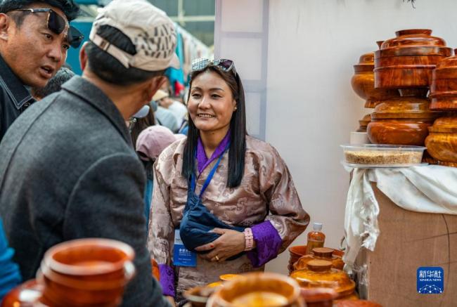 藏博会上的“国际味”