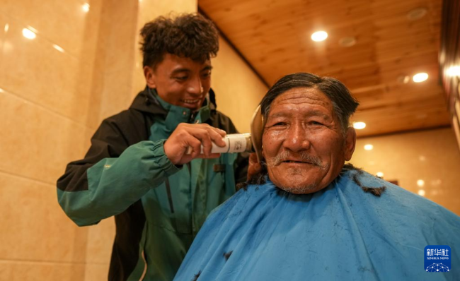 探访西藏那曲海拔4500米的老年人日间照料中心