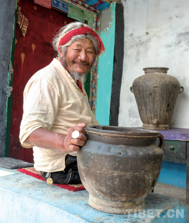 青瓦达孜千载月 犹照今人读故城——再读《吐蕃故里 西藏琼结》