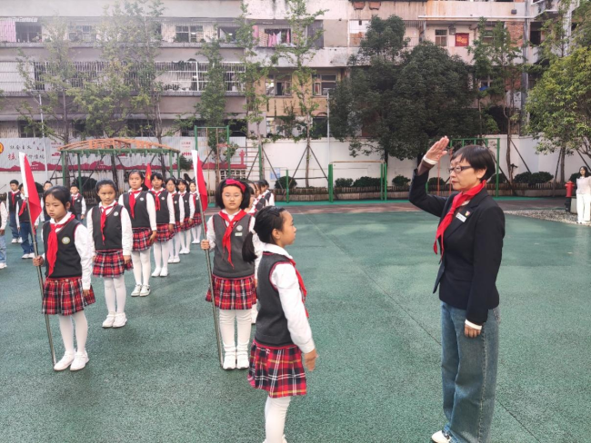 昆明五华春城小学开展“红领巾爱祖国”庆祝少先队建队75周年活动