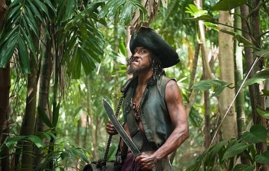 加勒比海盗男演员遭鲨鱼攻击身亡 海上传奇陨落