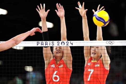中国女排2比0美国女排 强势晋级决赛希望大增