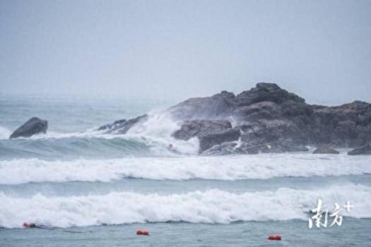 广东惠州沿海多地发生海水倒灌 台风与冷空气共影响