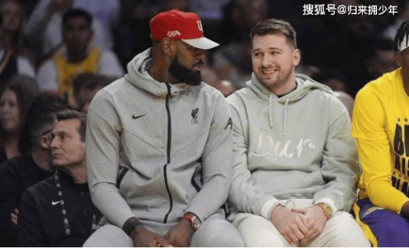 NBA警告湖人 球迷質(zhì)疑判罰公正性