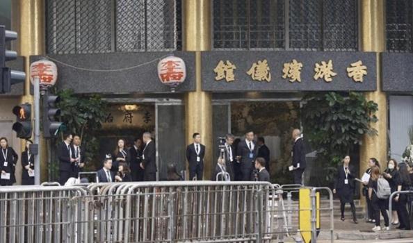 李兆基葬礼 万人空巷送别商界巨擘