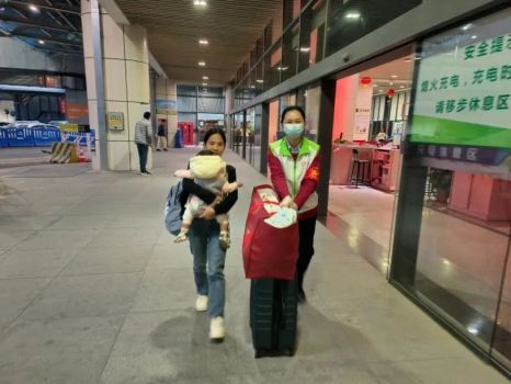 廣州南汽車站將提供夜間返程兜底服務(wù) 保障深夜抵穗旅客出行