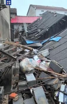 大風(fēng)暴雨致湖南6戶房屋倒塌 無人員傷亡報告