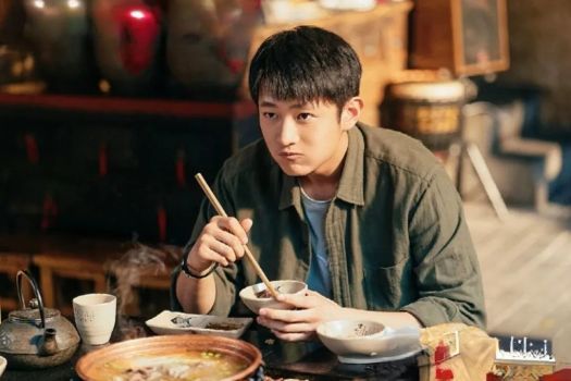 一碗生燙米線如何硬控打工人 鮮香牛肉的誘惑